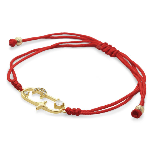 Pulsera Enchapada en Oro Hilo Rojo con Dije Diseño Luna y Estrellas con Circones